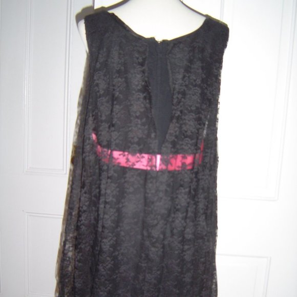 VINTAGE 1960s BLACK LACE DRESS M - Picture 4 of 5